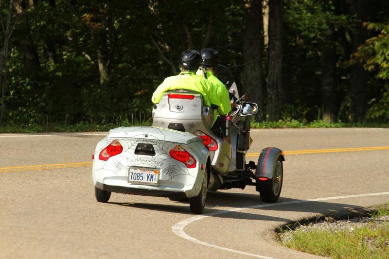 Ed and Mary Tail of the Dragon 2012 09 05 (h)