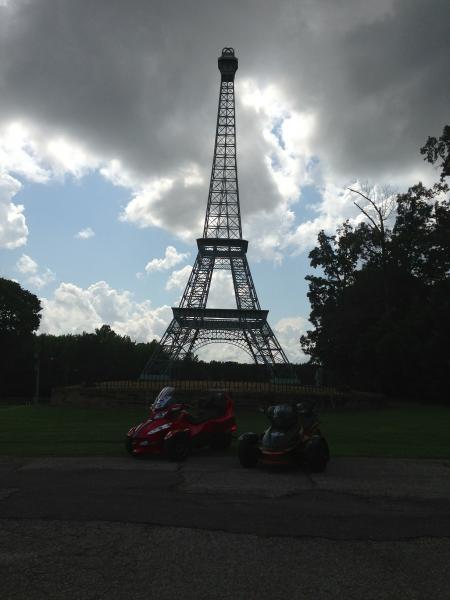 Effiel Tower Memorial Park
