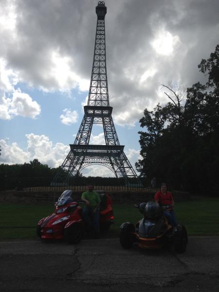 Effiel Tower Memorial Park