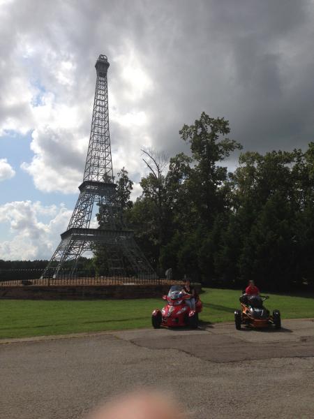 Effiel Tower Memorial Park