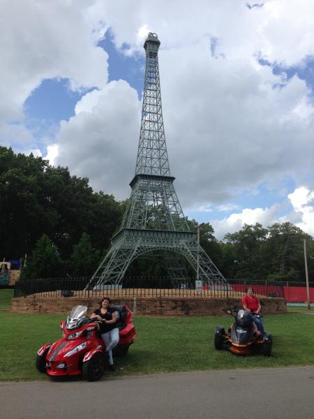 Effiel Tower Memorial Park