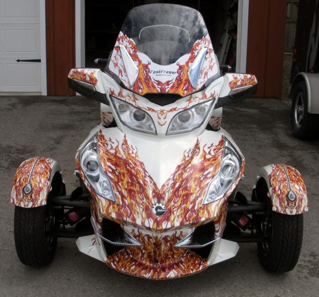 Example of a full digital windshield blackout kit.