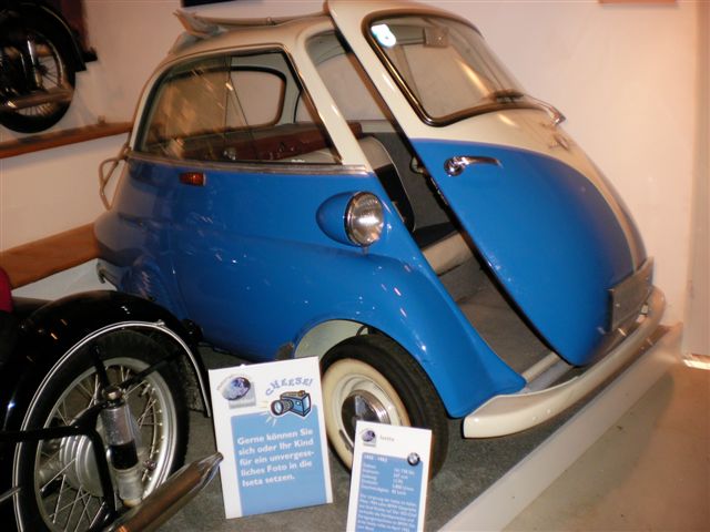 first reverse trike ( BMW isetta )