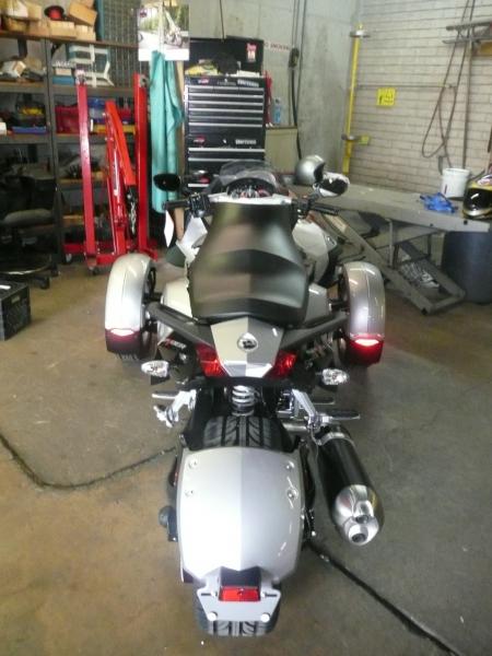 first spyder pics and 1st group ride 006