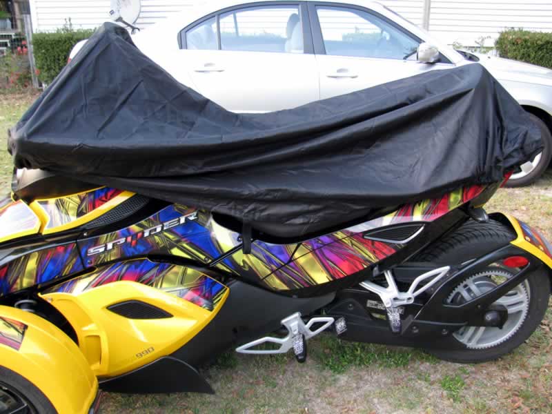 Fitment with Givi Screen, back rest, and mirrors covered