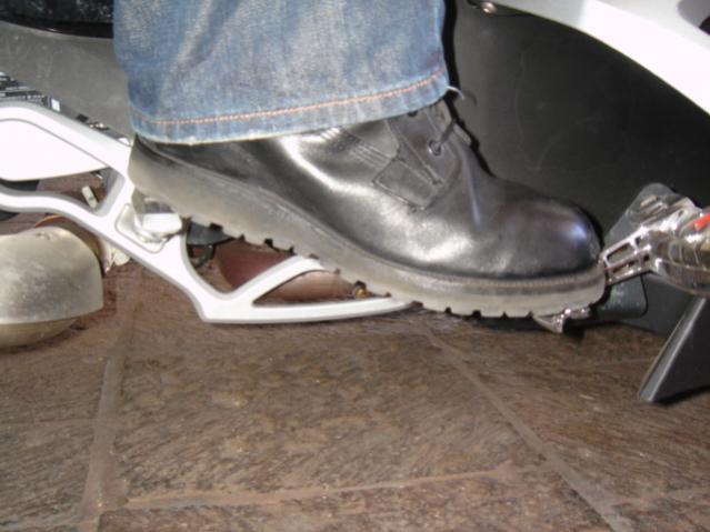 Footpeg right side, side view