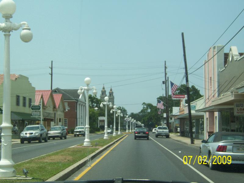 Franklin, LA boulevard. The light poles swivel (or used to) to let the large sugar cane haulers through the narrow street.