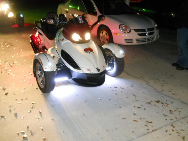 Front A-arm white  strip lights and white fender tip lights