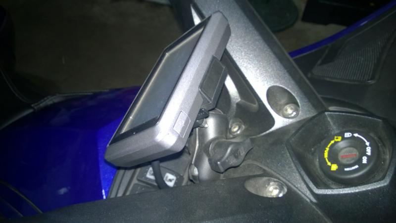 Garmin Zumo 665 w/XM satellite radio