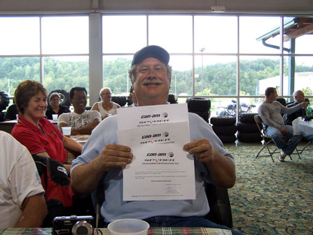 Gatlinburg Closing Lunch 2008 - Ken (Wish Again) wins free BRP stuff for mileage award!
