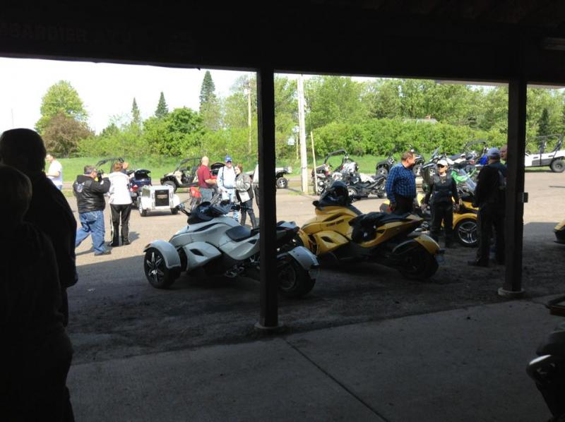 Getting ready to ride out from Caswell Cycle.