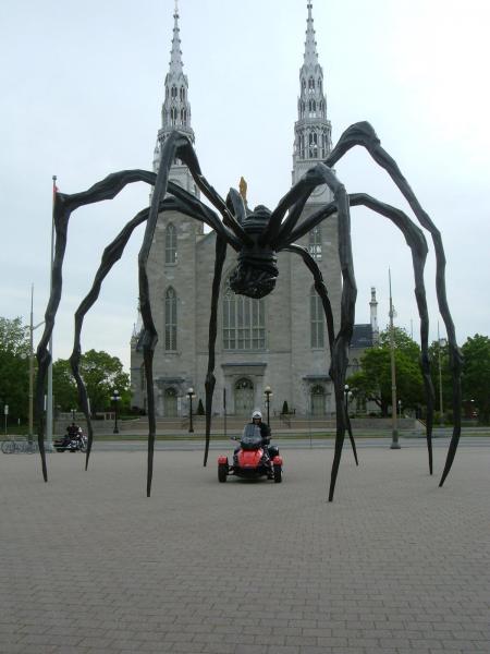 Giant Spider Sculpture "Maman" outside Natinal Gallery, Ottawa Spring 2009