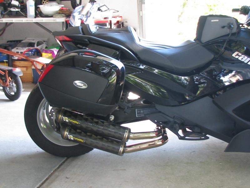 Givi bags, I7 mounts and 2bros duals