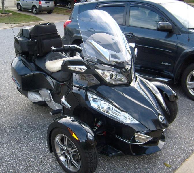 GrandTourBagOnRT1 - Right - Front