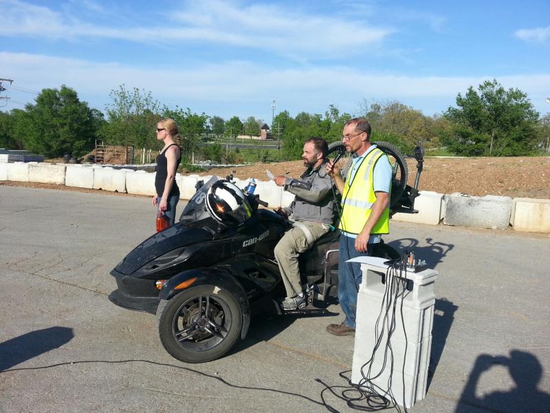 Heather, Seth and Joe anouncìng at the drags