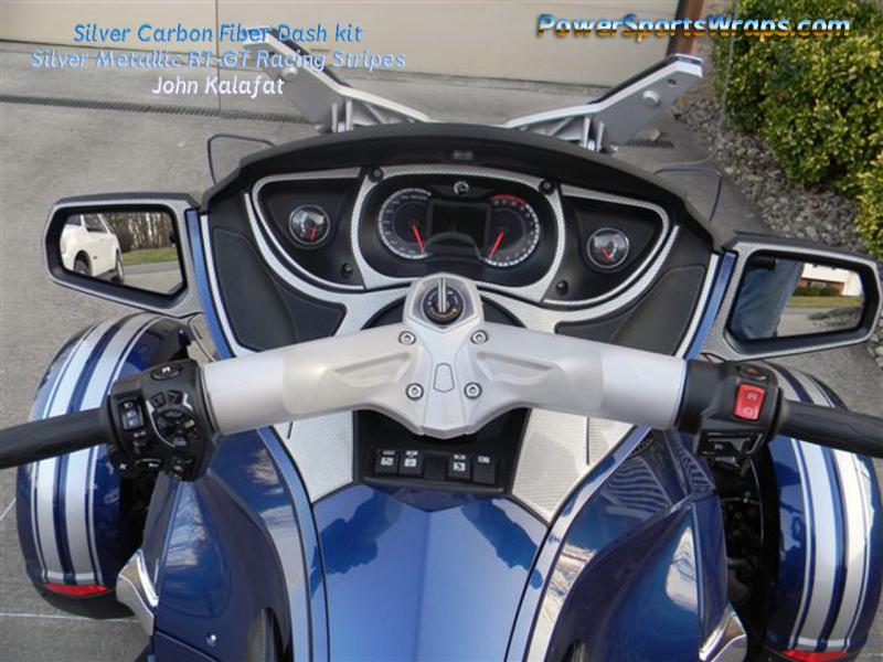 Here is a good view to show you what the Silver CF  can do to add some pizazz to any color RT dash.  Who wants solid black when you can personalize yo