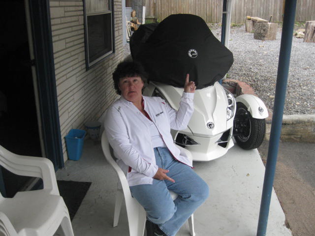 I actually backed the Spyder under the awning while Hub was saying the whole time..."Its not going to fit"...lol