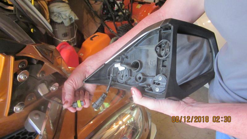 Installed magic mirrors on my 2014 RTS SE6 SPYDER 003