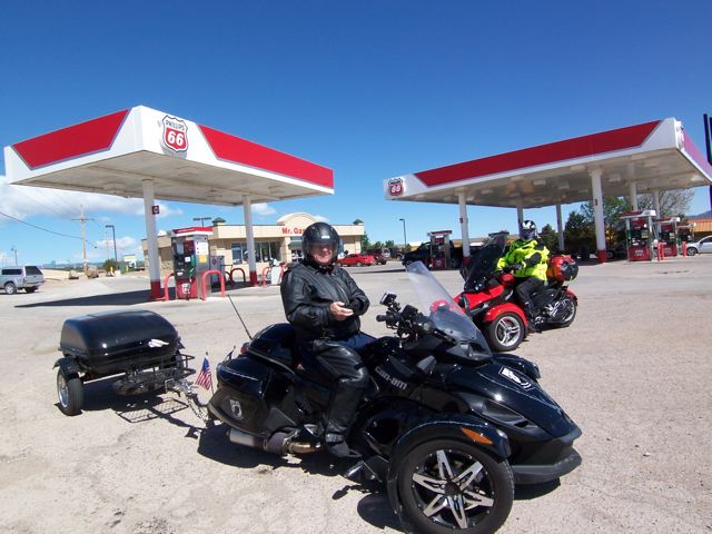 Irish & TrickyDick arrive in Edgewood, NM