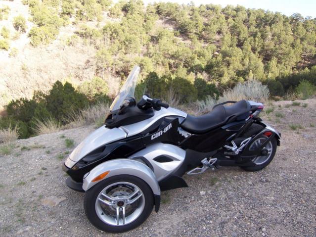 Jemez mountain ride - edge of the cliff.