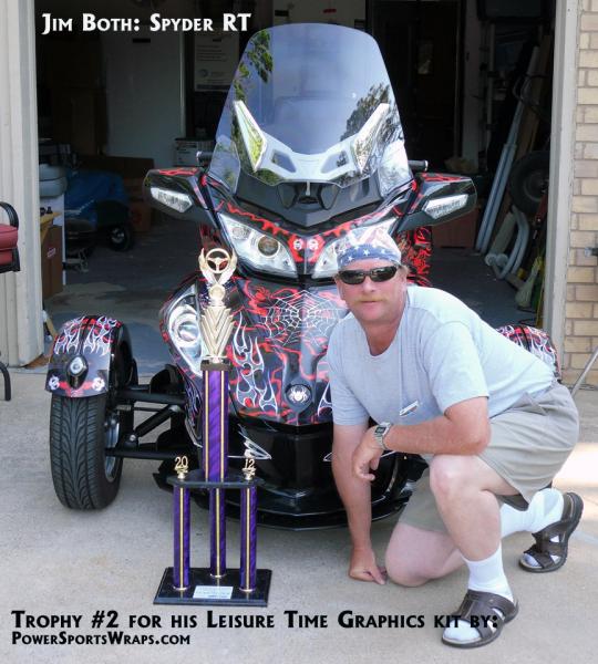 jim booth trophy 2 contest second place winner with his Spyder RT.  Leisure Time graphics kit by: powersportswraps.com
