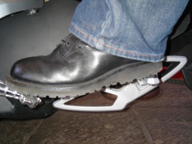 Left side, Foot distance from Pegs to stirrup 2