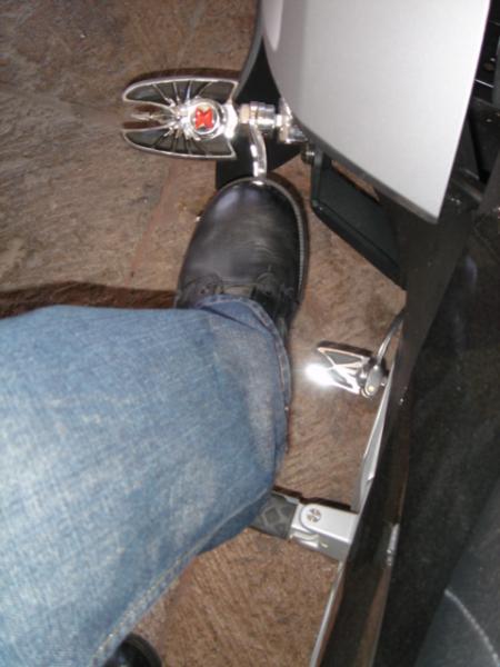 Left side, foot distance top view