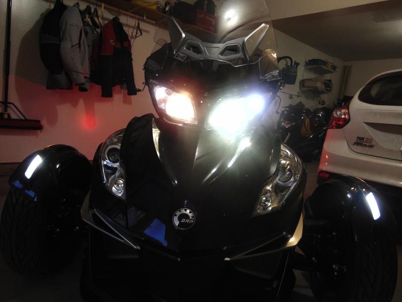 Left Side (Photo Right) HID Installed