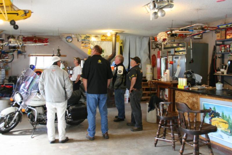 Les's Garage - the boys are in Man Cave Heaven!!!
Mike (MMCC), Butch, Bob (bobbobtar), Les Caswell