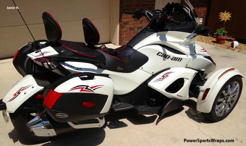 lightning 41 Graphics kit by: powersportswraps.com  Available in many color combinations.  814-838-6377  Email: pete@powersportswraps.com