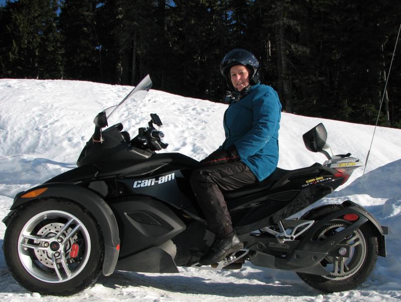 Lori on the Spyder on Mt. Washington