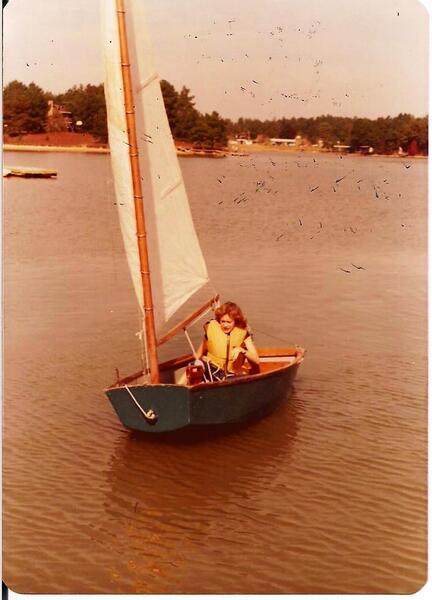 Lori sailing Logan Martin Lake Oct 1977 001
