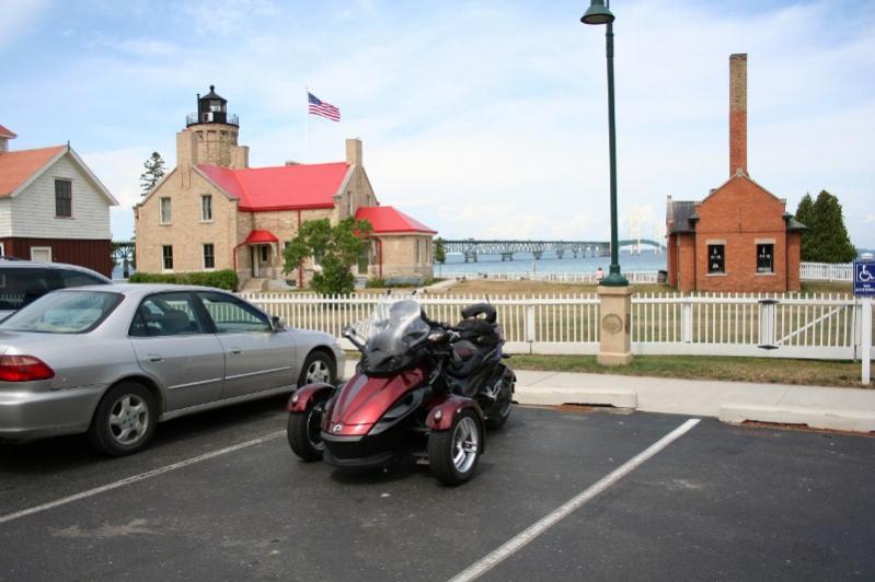 Mackinac lighthouse - our meeting place before going over the bridge.