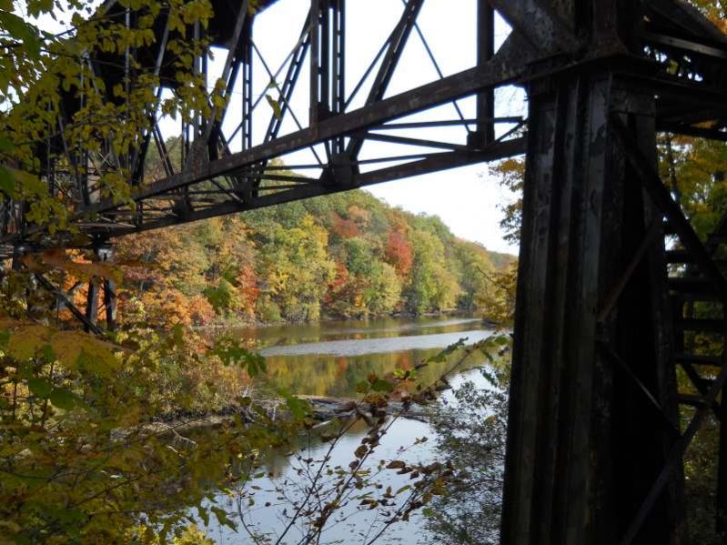 Michigan Color Tour 2011
Fitzgerald Park
Grand Ledge, MI