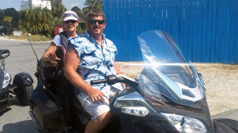 Moosemanj (Chris) and Tracy Johnson