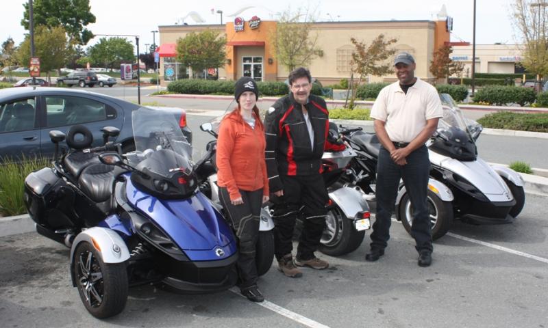 More of my Spyder buddies ("Clutch" - center, "you24824" - right)