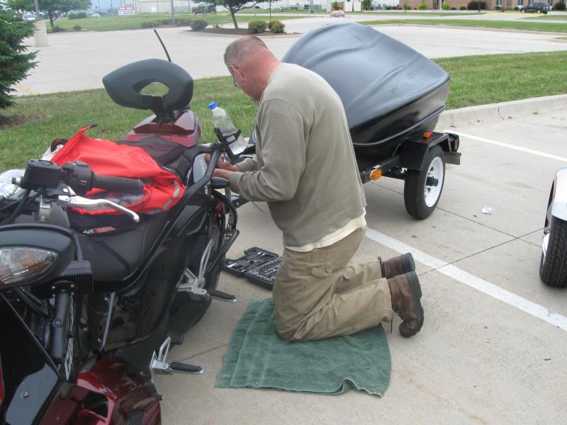 Motel parking lot repair job - worn wiring blew a fuse!
