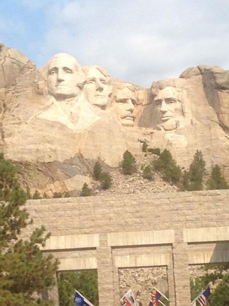 MT RUSHMORE