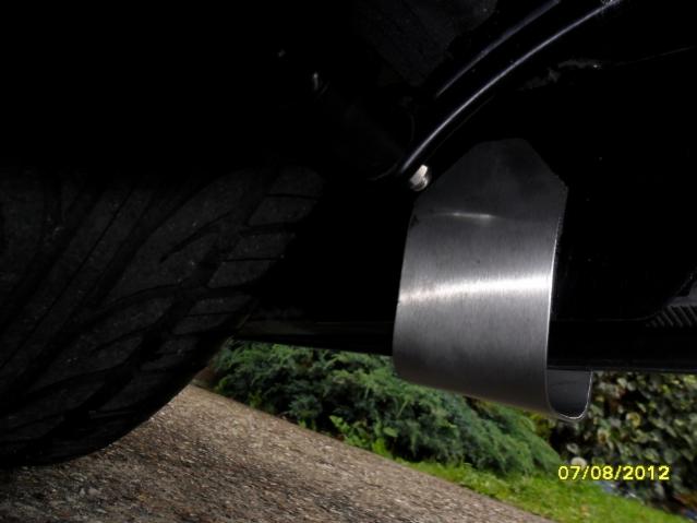 My Stainless Steel Bracket view from in inside the Tyre side

Made by Eddie Sheppard 
Reading UK