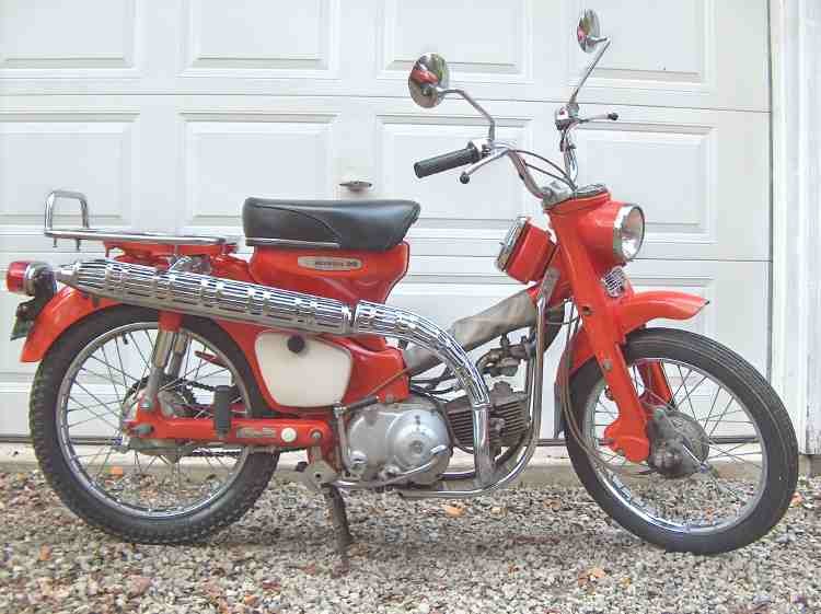 Nancy's 1968 Honda CT90 Trail 90
Her first motorcycle...never on the street.  A dandy pitbike!