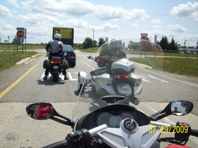 Nancy'stoy (Scotty) and Joan in the lead.