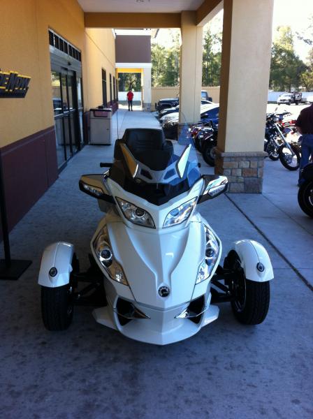 , New Can Am 2012 01 30 001