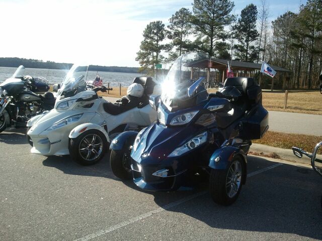 New Year's Day ride. Had another Spyder which was great.