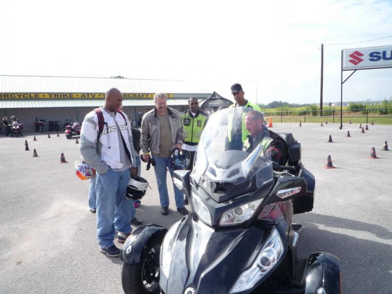 newrt800

Lytle,TX demo 11/7/09
