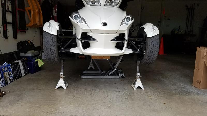 Normal lift with jack stands