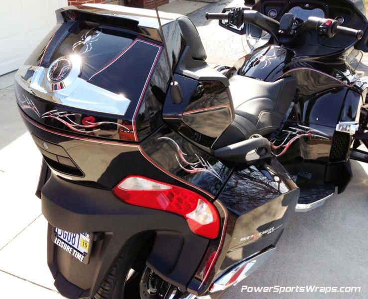 Notice the pin stripe accents to tie all the colors together