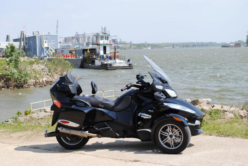 Ohio River barge dock