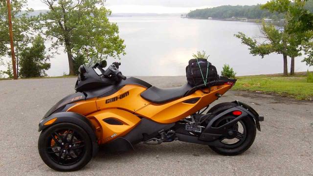 One last photo by Kentucky Lake before heading home.