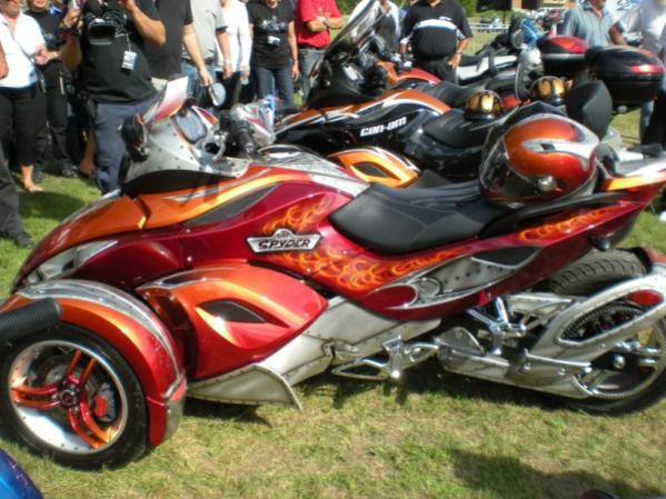 one of the many stunning Spyders !