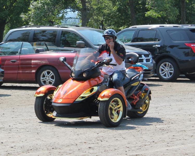 Parade:  nice Spyder dude!